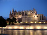 Thumbnail de 2003-09-07 Catedral, Palma de Mallorca.JPG (704 KB)